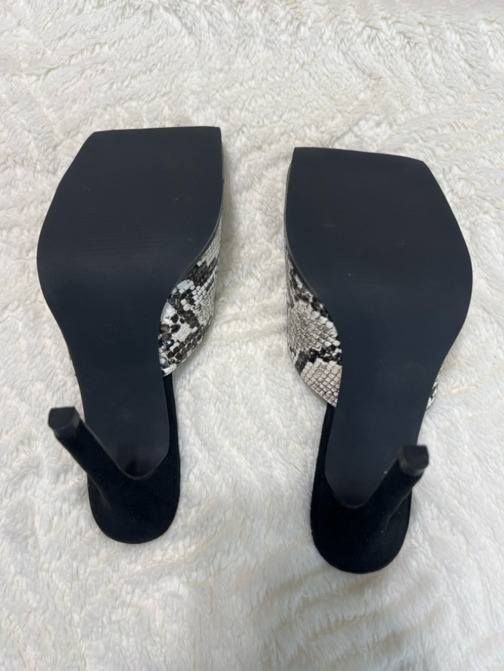 Cape Robbin Tristen Snake Print Mule Heels Size 6 Stiletto Square Toe - Picture 11 of 13